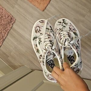 Floral Vans